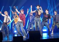 　プレデビュー曲「ＦＯＲＥＶＥＲ　ＢＬＵＥ」を披露し躍動するＴＡＧＲＩＧＨＴ