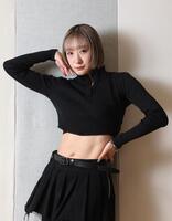 うま年の年女。２０２６年を駆け抜けるつばきファクトリー・秋山眞緒（撮影・佐々木彰尚）