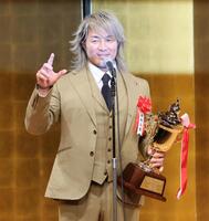 　受賞の喜びを語る新日本プロレス・棚橋弘至社長（撮影・棚橋慶太）