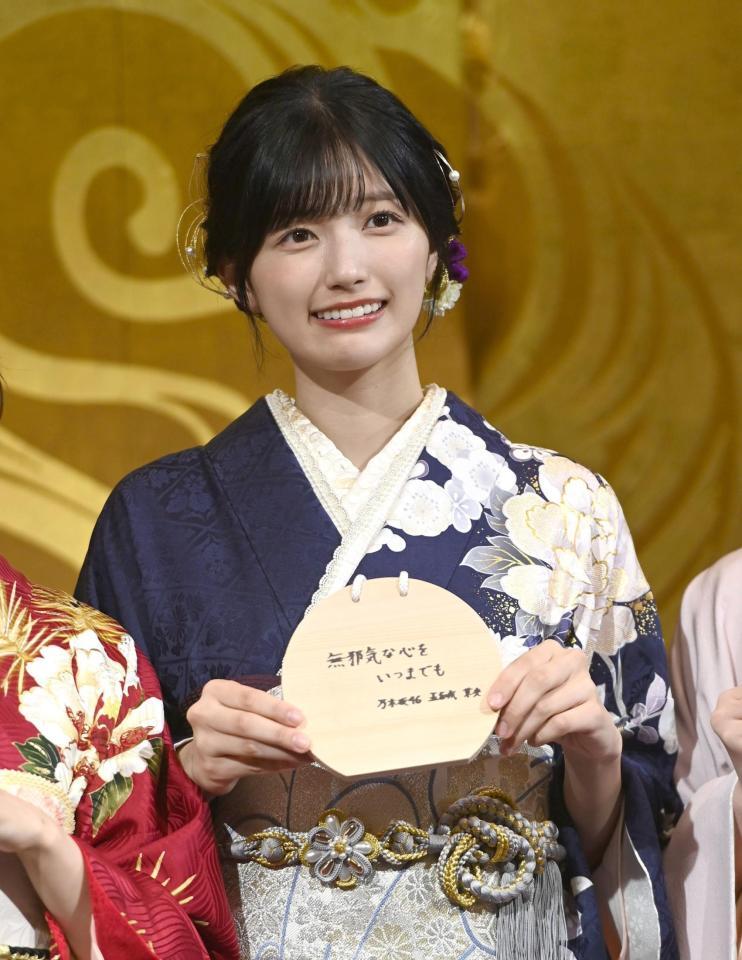 　『無邪気な心をいつまでも』を目標に掲げた五百城茉央＝乃木神社（撮影・園田高夫）