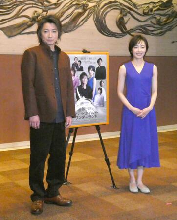 共演する藤原竜也（左）と森田望智