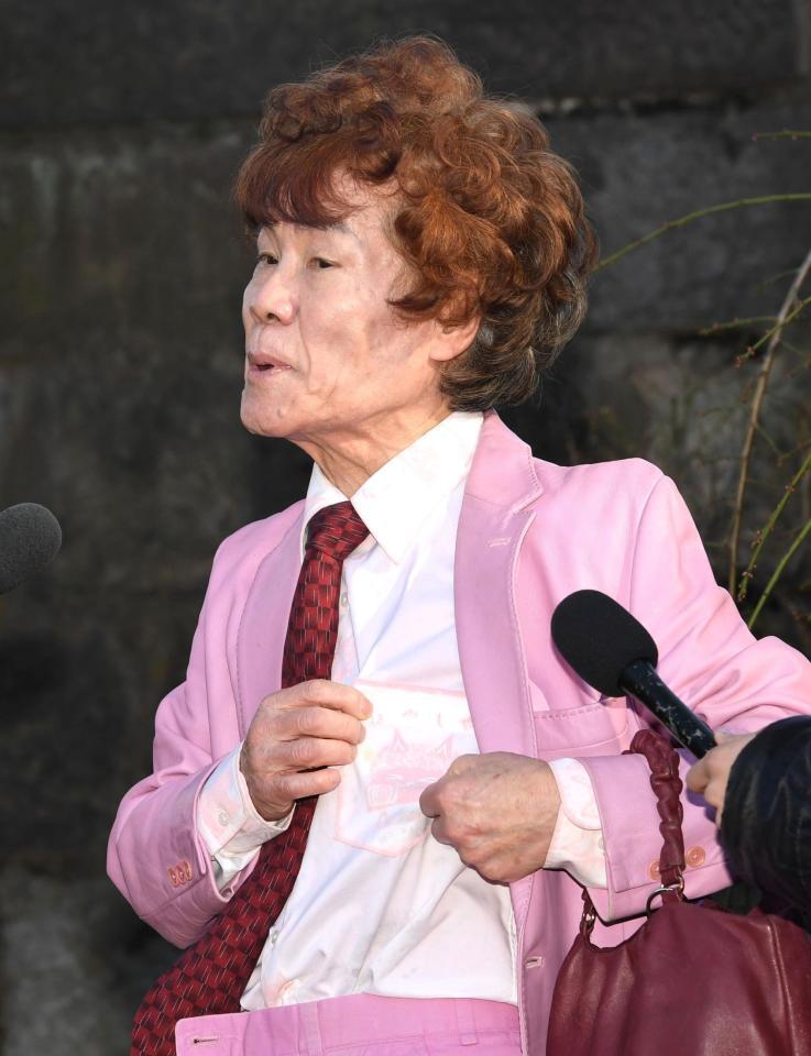 ６０年にわたる海老名香葉子さんとの思い出を語る林家ペー（撮影・佐藤厚）