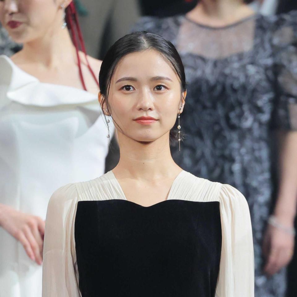 　木下晴香（２０２４年撮影）