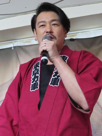 　イベントに出席した小田井涼平