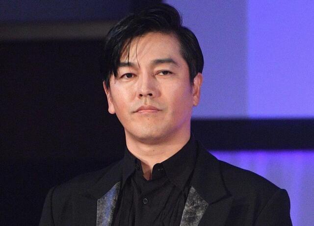 不倫相手役美女ホステス→元アナ！？