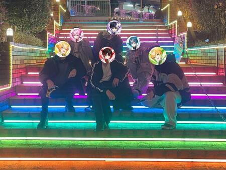 Ｋアリーナ横浜でのワンマンライブを発表したＡＭＰＴＡＫｘＣＯＬＯＲＳ