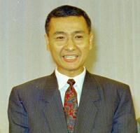 　「ニュースステーション」１０周年記念パーティーで笑顔を見せる久米宏さん＝１９９５年９月