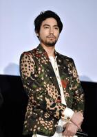 小柳友＝２０１８年撮影