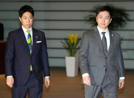 高市首相との会談に向かう日本維新の会の吉村代表（右）と藤田共同代表