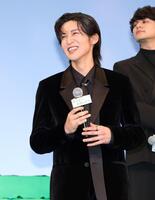 映画「ほどなく、お別れです」完成披露舞台あいさつに登場した目黒蓮＝東京・豊洲ＰＩＴ（撮影・伊藤笙子）