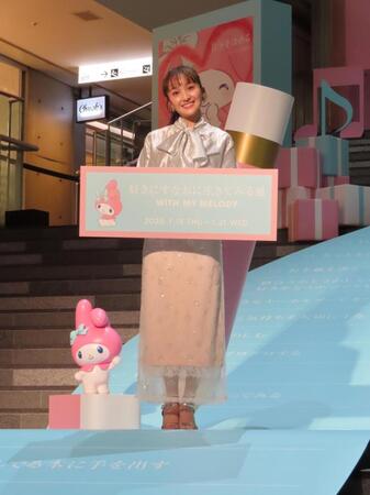 イベントに出席した百田夏菜子