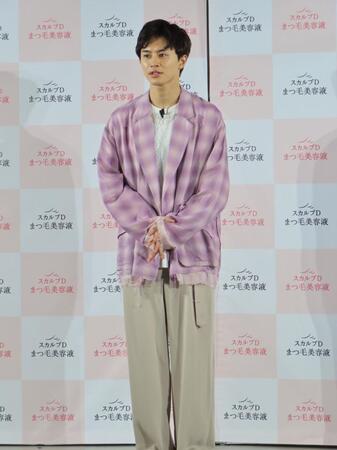 　イベントに出席した草川拓弥