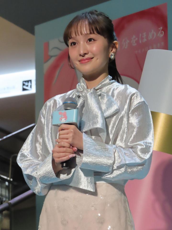 イベントに出席した百田夏菜子