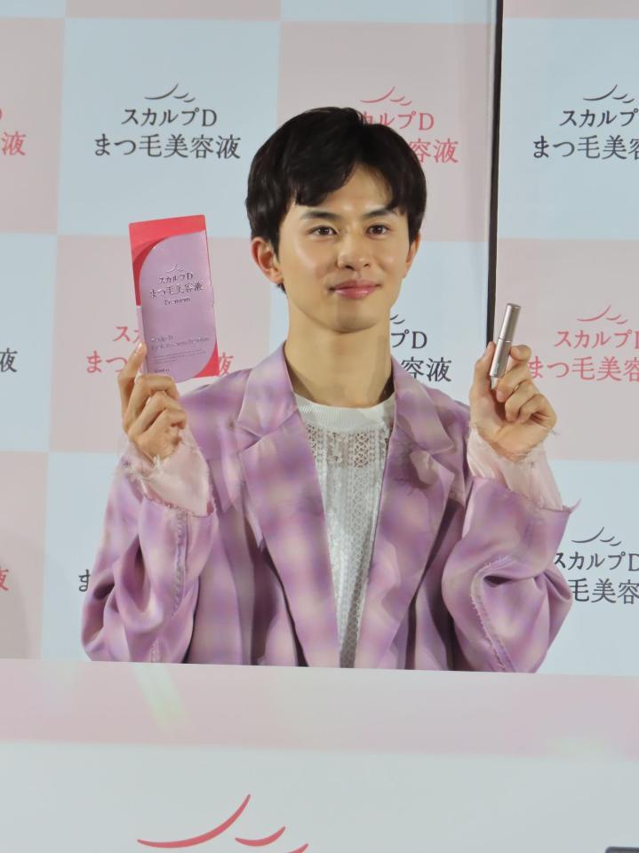 　イベントに出席した草川拓弥