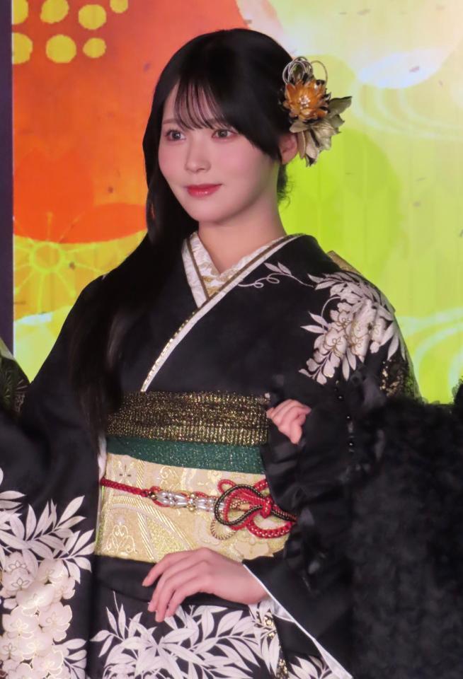 イベントで振り袖姿を披露した江角怜音