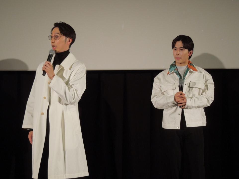 映画「ヒグマ！！」の完成披露舞台あいさつに登壇した（左から）はんにゃ．金田哲、鈴木福