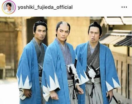 藤枝喜輝（中央）のインスタグラム＠ｙｏｓｈｉｋｉ＿ｆｕｊｉｅｄａ＿ｏｆｆｉｃｉａｌより