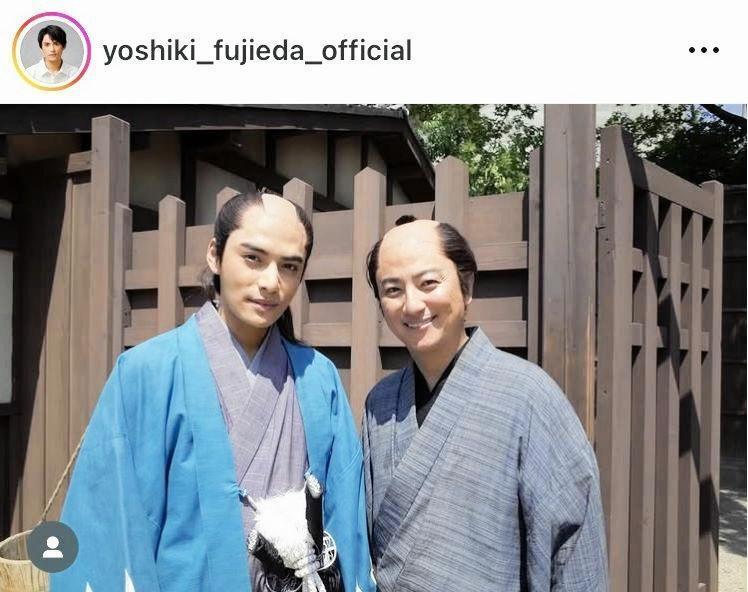 「浮浪雲」のオフショット。上地雄輔（左）と。藤枝喜輝のインスタグラム＠ｙｏｓｈｉｋｉ＿ｆｕｊｉｅｄａ＿ｏｆｆｉｃｉａｌより