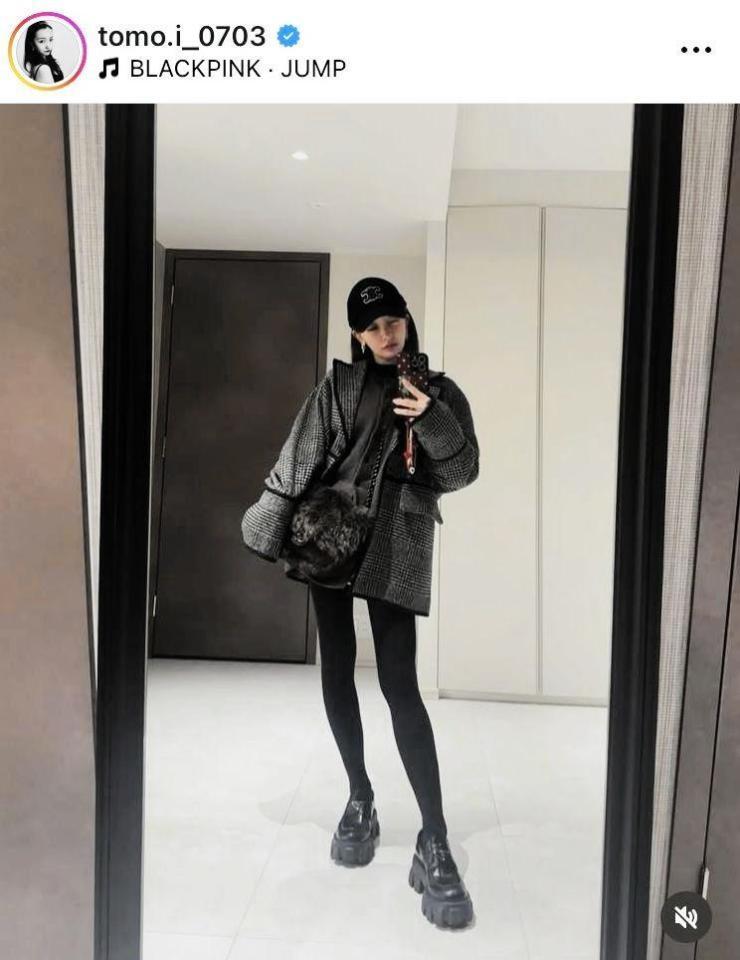 板野友美のインスタグラム＠ｔｏｍｏ．ｉ＿０７０３より