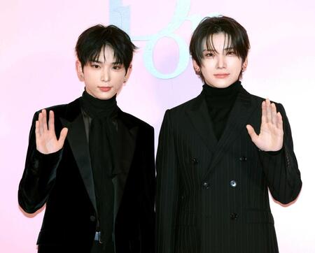 「ディオール　アディクト　キャンディ　ショップ」プレビューに登場した＆ＴＥＡＭ・ＨＡＲＵＡ（左）とＹＵＭＡ（撮影・伊藤笙子）