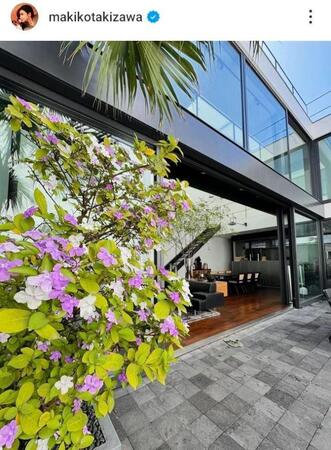 滝沢眞規子のインスタグラム＠ｍａｋｉｋｏｔａｋｉｚａｗａより