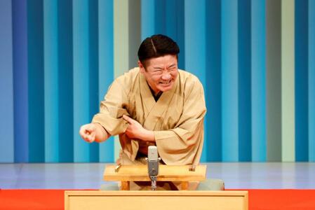 落語で爆笑をさらった桂三度＝東京・ＩＭＭ　ＴＨＥＡＴＥＲ