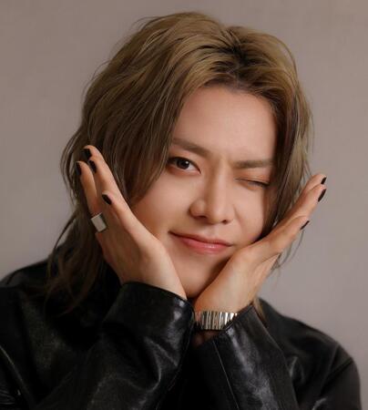 　お茶目にポーズをとるＹＵＴＡ