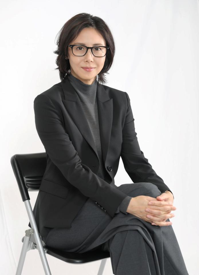 ドラマ「おコメの女」で敏腕国税調査官を演じる松嶋菜々子（撮影・西岡正）