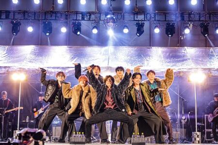 初のフリーライブを開催したＷＥＳＴ．