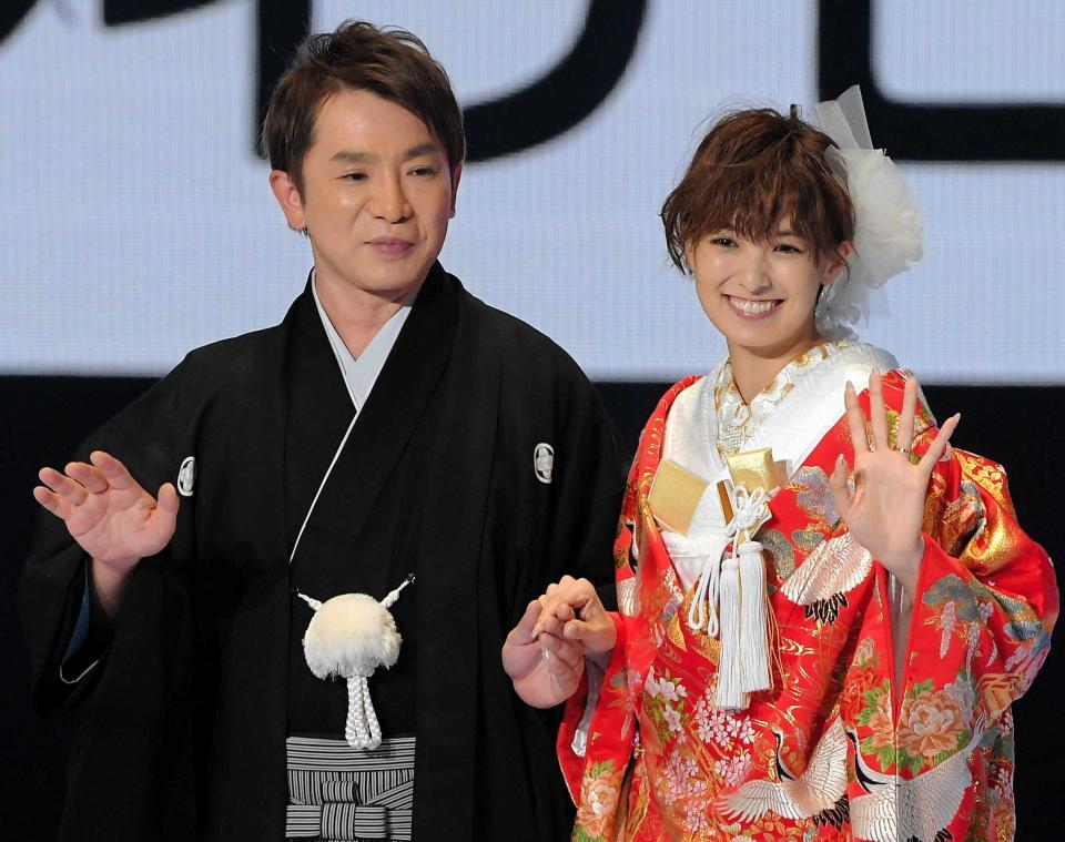 濱口優（左）と南明奈=２０１９年９月