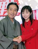 中村勘九郎さん（左）と久保純子アナウンサー