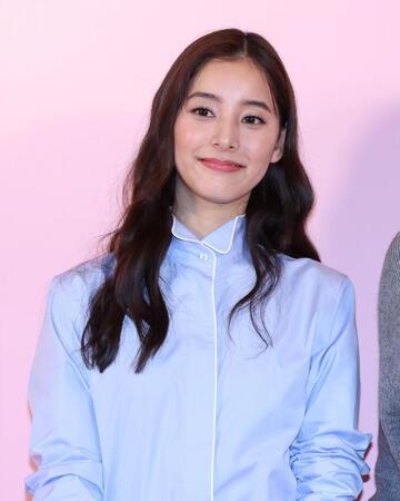 「ディオール　アディクト　キャンディ　ショップ」プレビューに登場した新木優子＝１９日、東京・神宮前