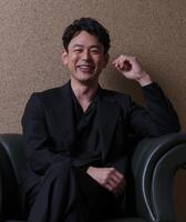 主演男優賞に輝いた妻夫木聡（撮影・佐々木彰尚）