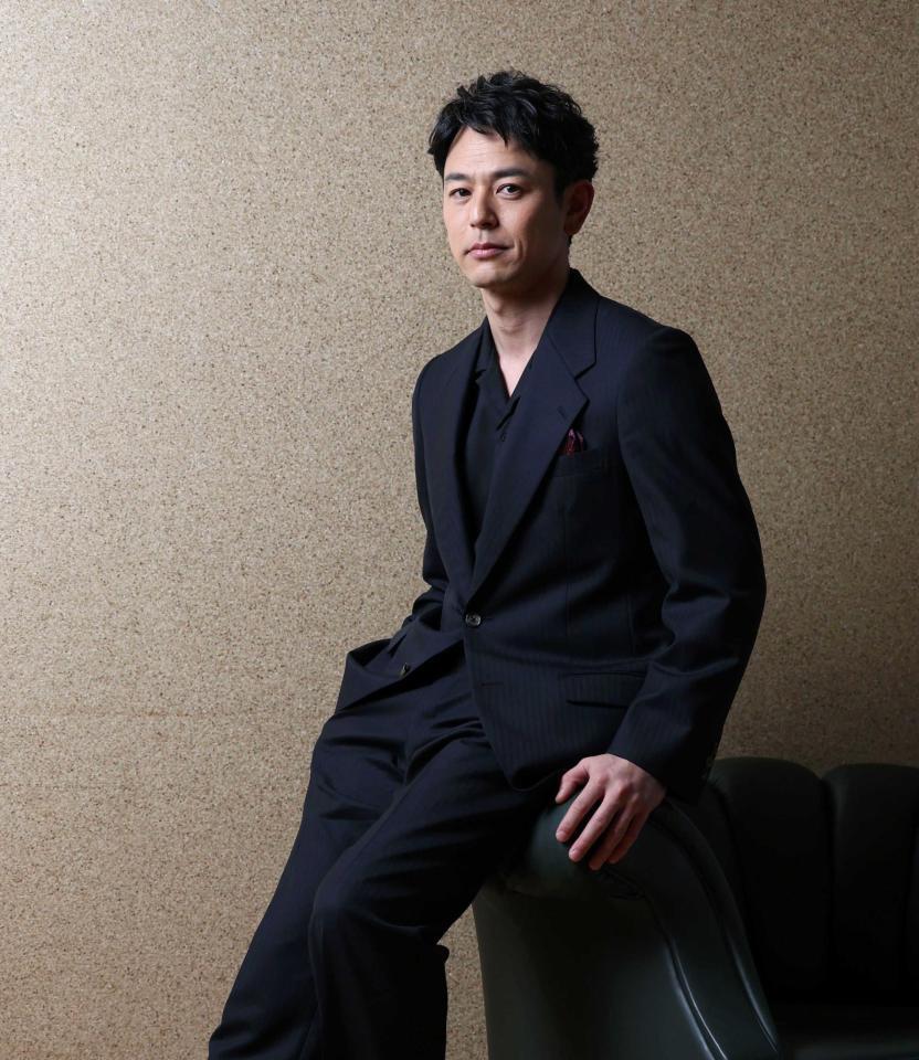 　主演男優賞に輝いた妻夫木聡（撮影・佐々木彰尚）