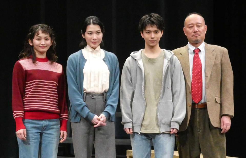 （左から）岡本玲、村川絵梨、織山尚大、千葉哲也