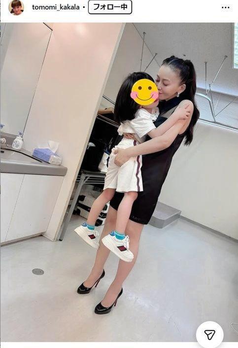 華原朋美インスタグラム＠ｔｏｍｏｍｉ＿ｋａｋａｌａ 