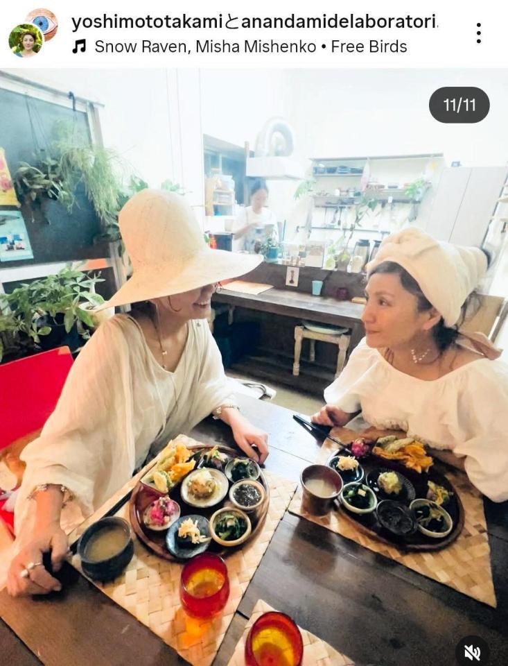 吉本多香美のインスタグラム＠ｙｏｓｈｉｍｏｔｏｔａｋａｍｉ（２５年３月２１日付）より