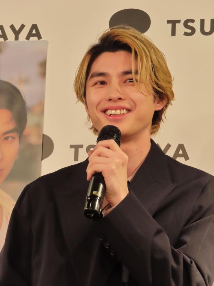 写真出版イベントを行った本田響矢