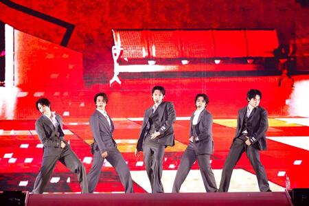 ＷａｙＶ（撮影・田中聖太郎写真事務所）