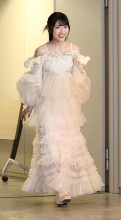 登場するＡＫＢ４８の佐藤綺星