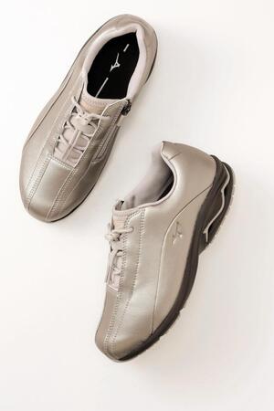 ミズノフリーウォークＡＬ　シャンパンゴールド（株式会社コーベヤ提供）