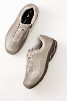 ミズノフリーウォークＡＬ　シャンパンゴールド（株式会社コーベヤ提供）