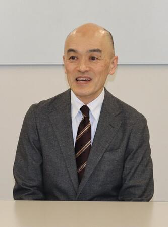 記者懇親会に出席した宝塚歌劇団・村上浩爾社長