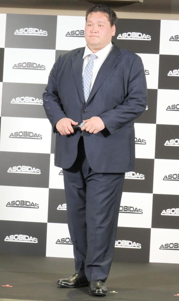 イベントに出席した伊勢ヶ浜親方