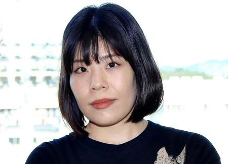 カーネーション・吉田結衣