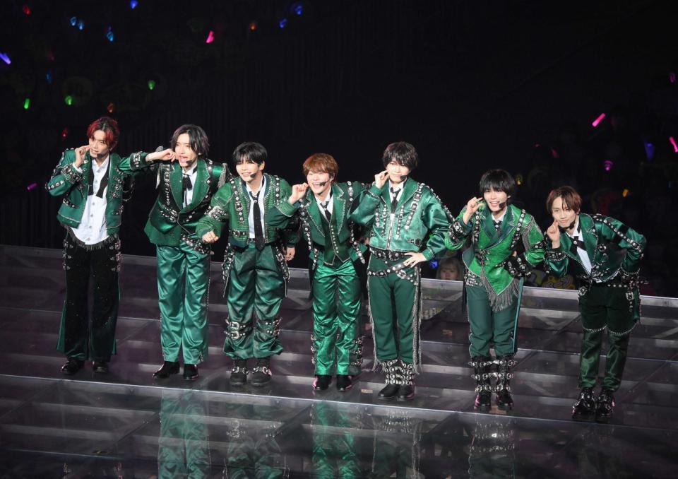 初のドームツアー千秋楽を地元・大阪で行ったなにわ男子（撮影・伊藤笙子）