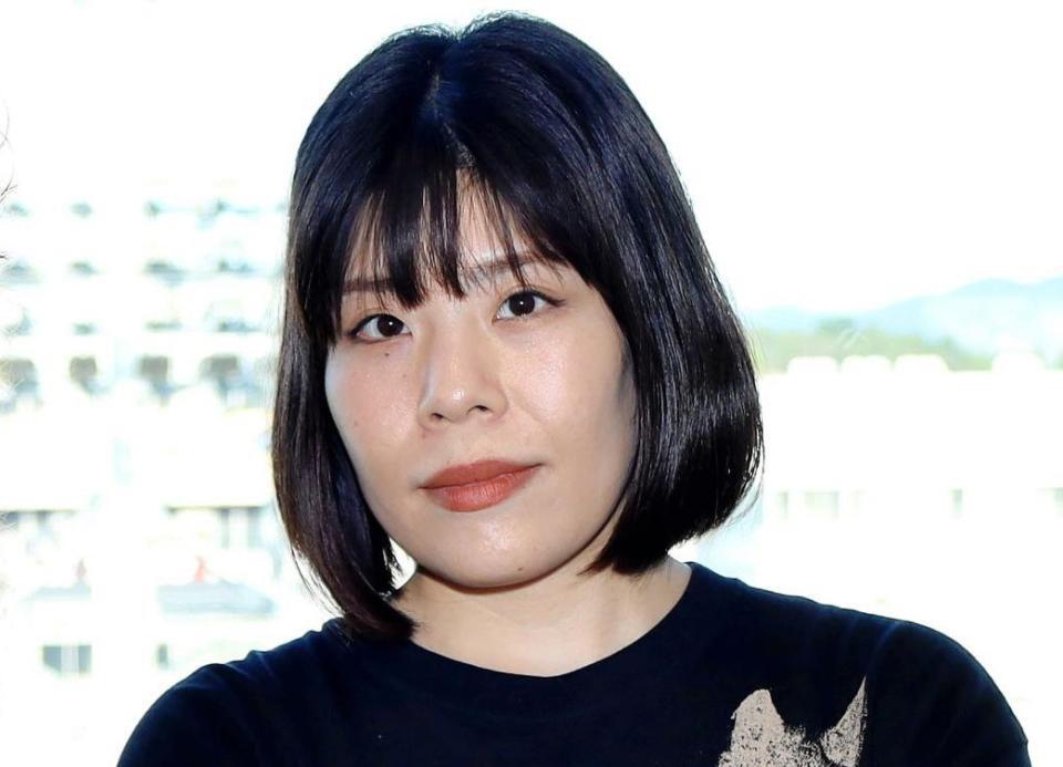 カーネーション・吉田結衣