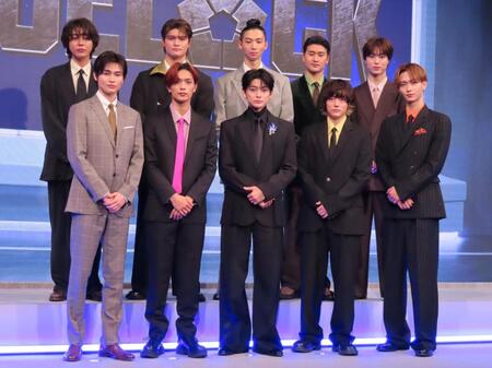 イベントに出席した（後列左から）倉悠貴、石川雷蔵、橘優輝、岩永丞威、櫻井佑樹（前列左から）西垣匠、高橋恭平、高橋文哉、櫻井海音、野村康太