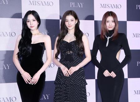 １ｓｔアルバム『ＰＬＡＹ』ポップアップイベントに登場したＭＩＳＡＭＯ（左から）ＭＩＮＡ、ＳＡＮＡ、ＭＯＭＯ（撮影・伊藤笙子）