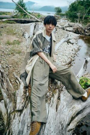 水沢林太郎１ｓｔ写真集『輪-ワッカ-』（ワニブックス刊）内カット（撮影：大石隼士）